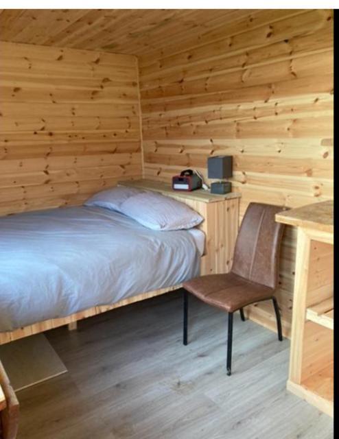 Off Grid Shepherds Hut Hotel Llansilin Buitenkant foto